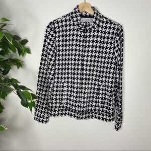Kim Rogers houndstooth turtle neck jacket sweater
